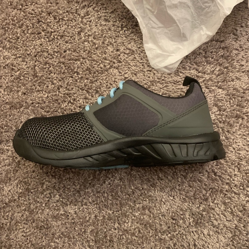 Steel toe shoes